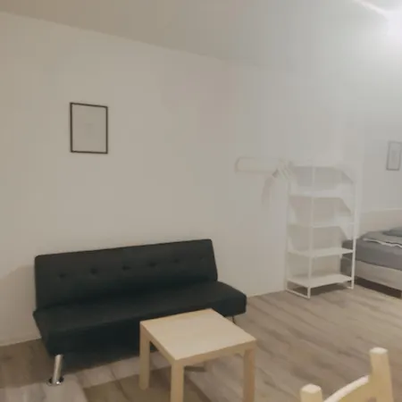 Monteurwohnung Business Grenze Duesseldorf 4 Personen 아파트