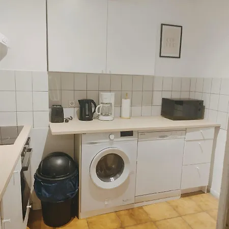 아파트 Monteurwohnung Business Grenze Duesseldorf 4 Personen 노이스